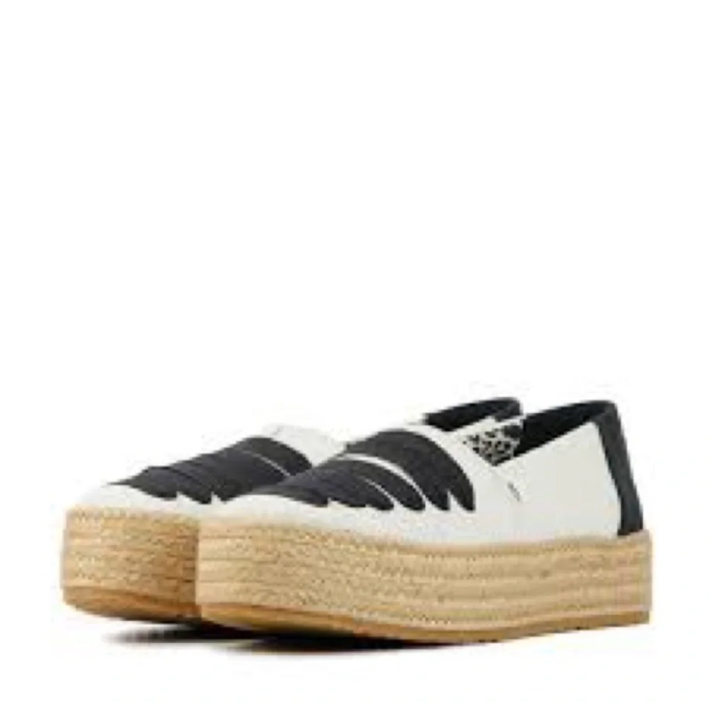 TOMS WOMEN’S VALENCIA ESPADRILLES - NATURAL SIZE 9.5 (NEW WITH TAGS) - Picture 3 of 5